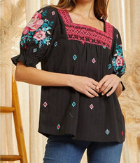 Andree By Unit - Embroidered Peasant Top Plus