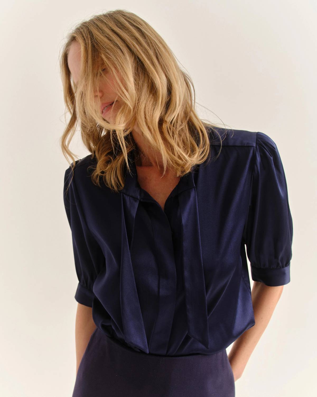 Cartolina Nantucket Peggy Short Sleeve Blouse in midnight blue 1 - women's blouse - alternate view