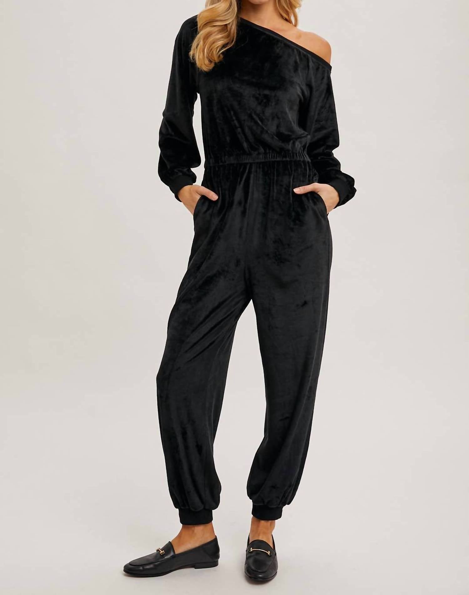 Bluivy - Velvet One Shoulder Boat Neck Jumpsuit
