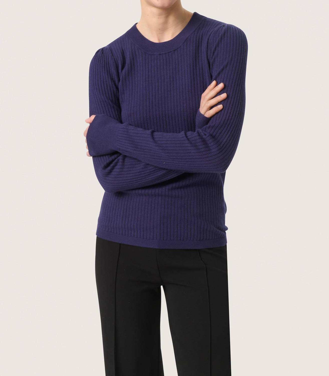 Soaked In Luxury - Spina Slim Fit Crew Neck Pullover Sweater
