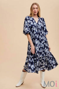 In-Loom - V-neck Midi Dress