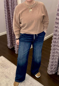 KanCan On Repeat Jeans in dark wash - women's jeans - detail view