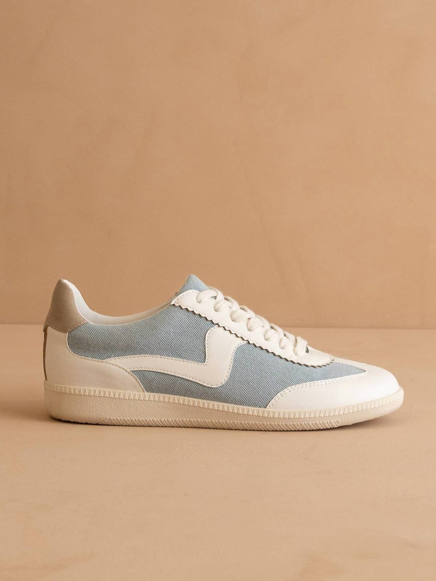 Oasis Society - Women's Kyla Low Top Sneaker