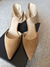 Pelle Moda - Women's Suede Mesh Heels