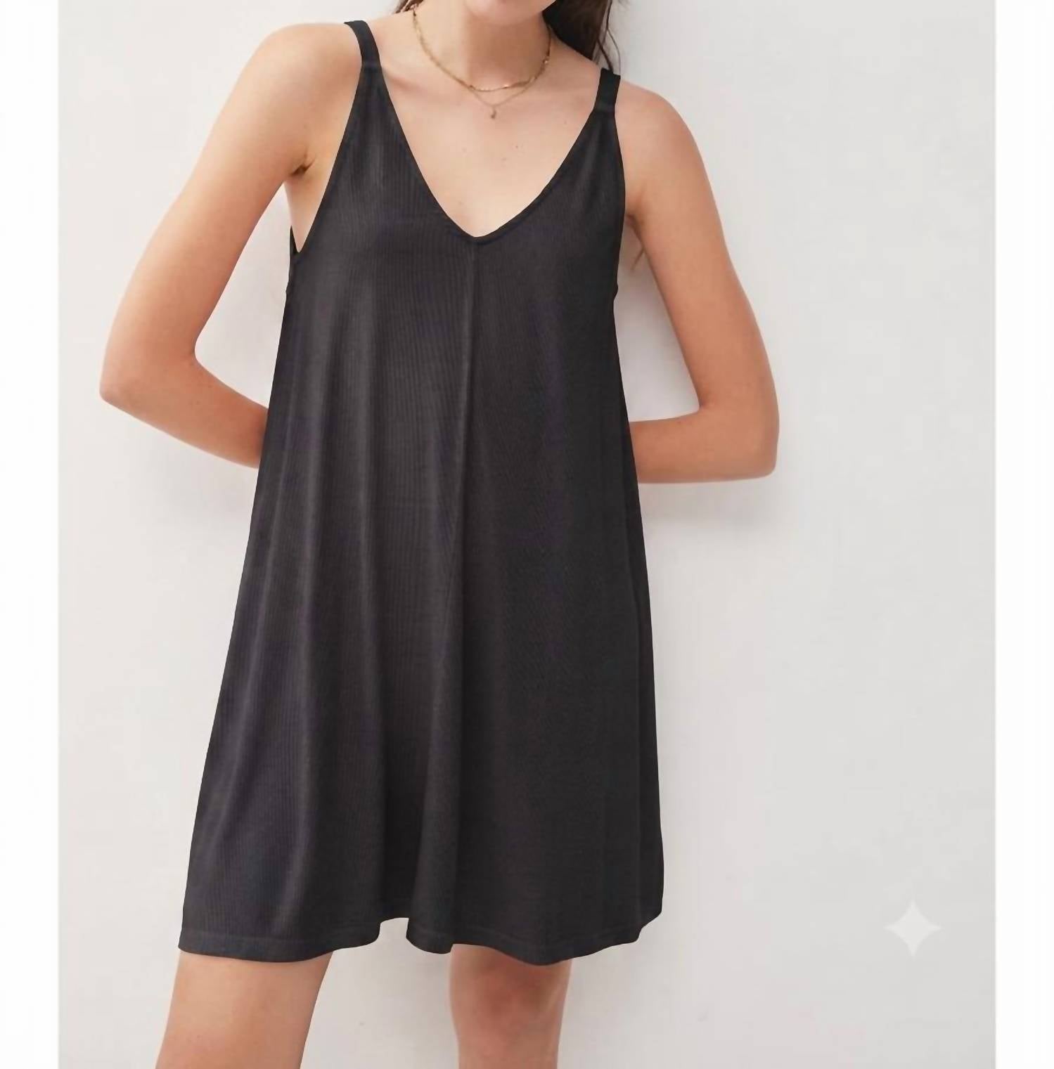 Be Cool - Ribbed V-neck Knit Mini Dress