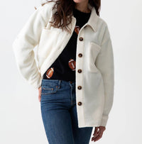 Shiraleah - GET LOUD Sherpa Shacket