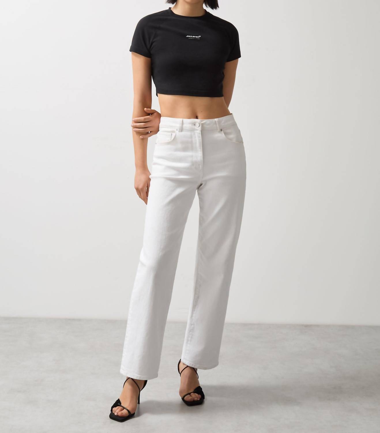 Reiss - Grace Mclaren F1 Team Cropped Logo T-shirt