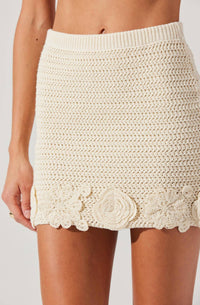 Astr - Taimi Crochet Floral Mini Skirt