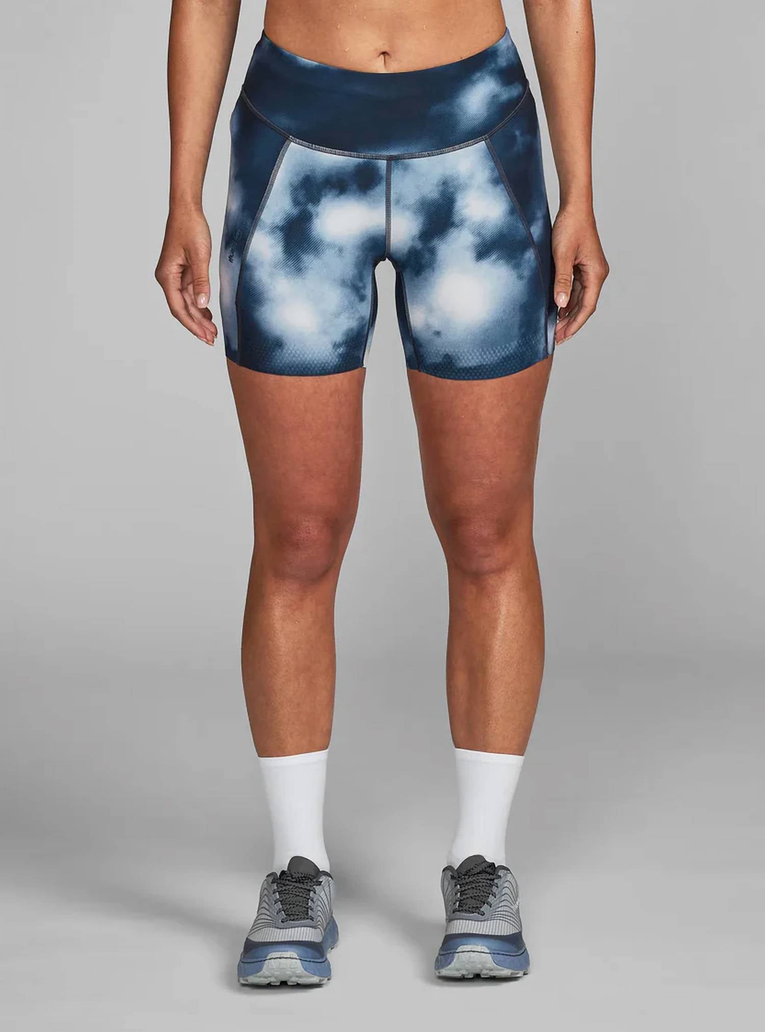 Janji Pace 5" Short in stormy sky - women's shorts