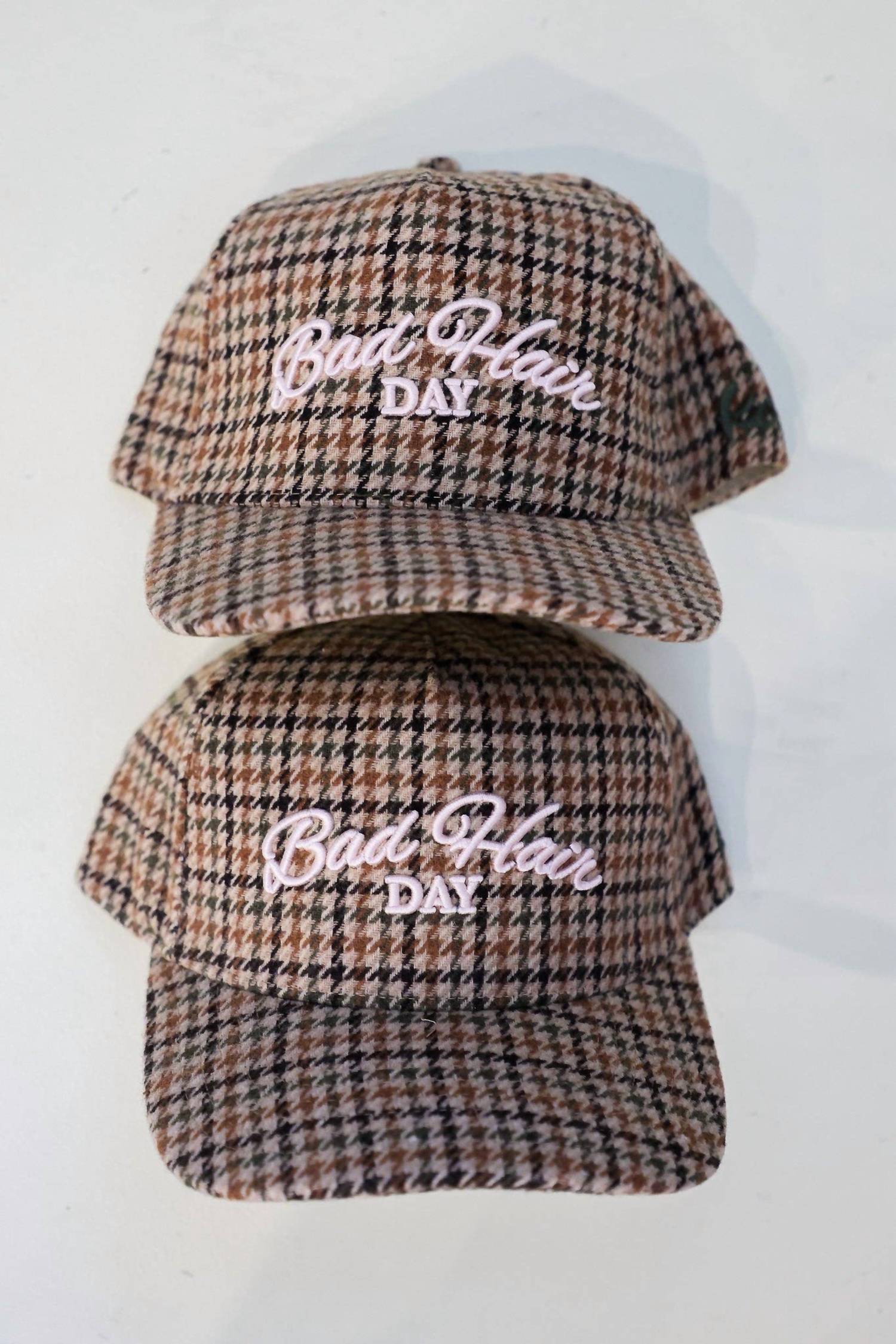Kaxi - Women's Tweed Trucker Hat