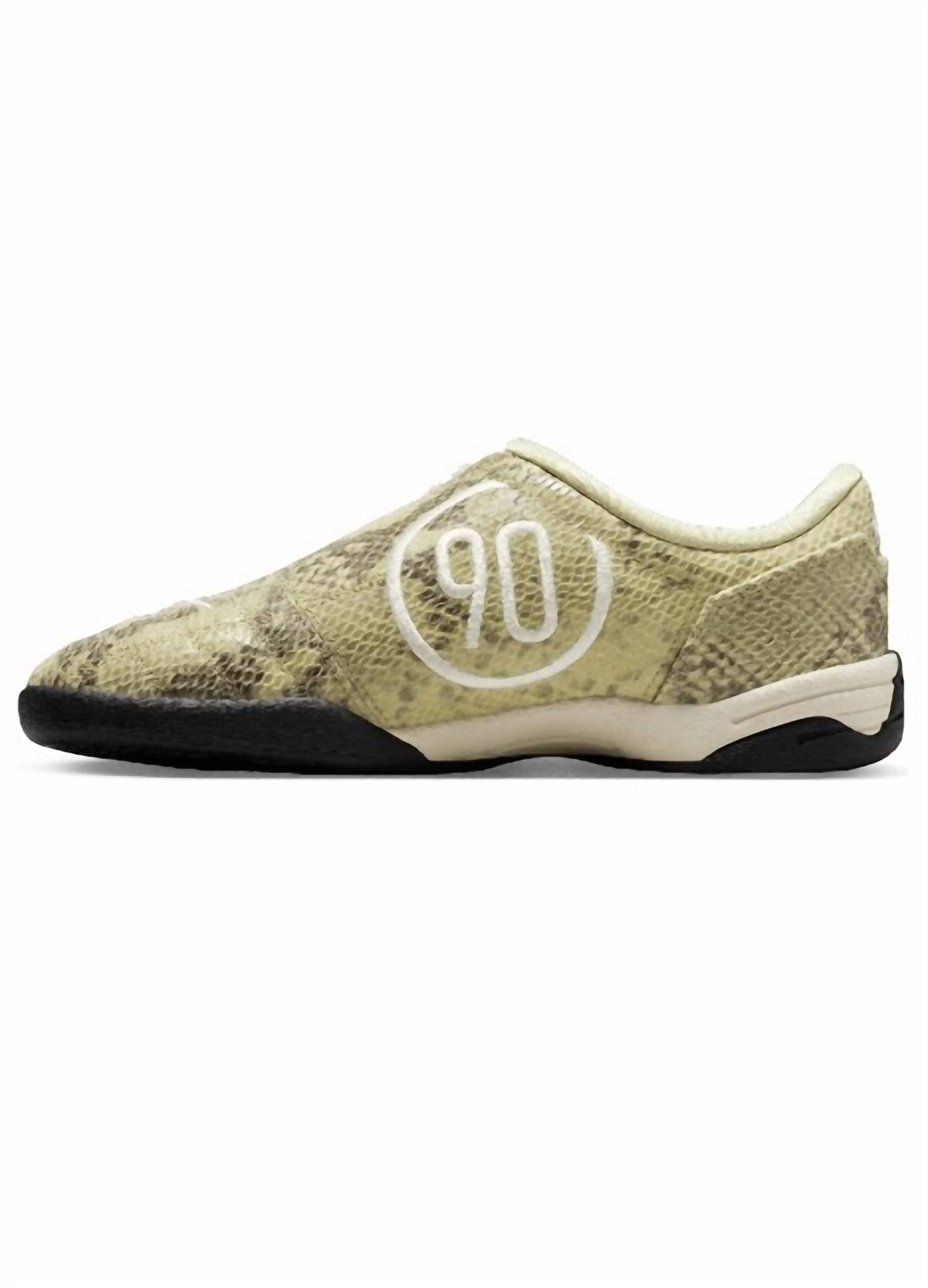 Nike - Women's Total 90 Se Shoes