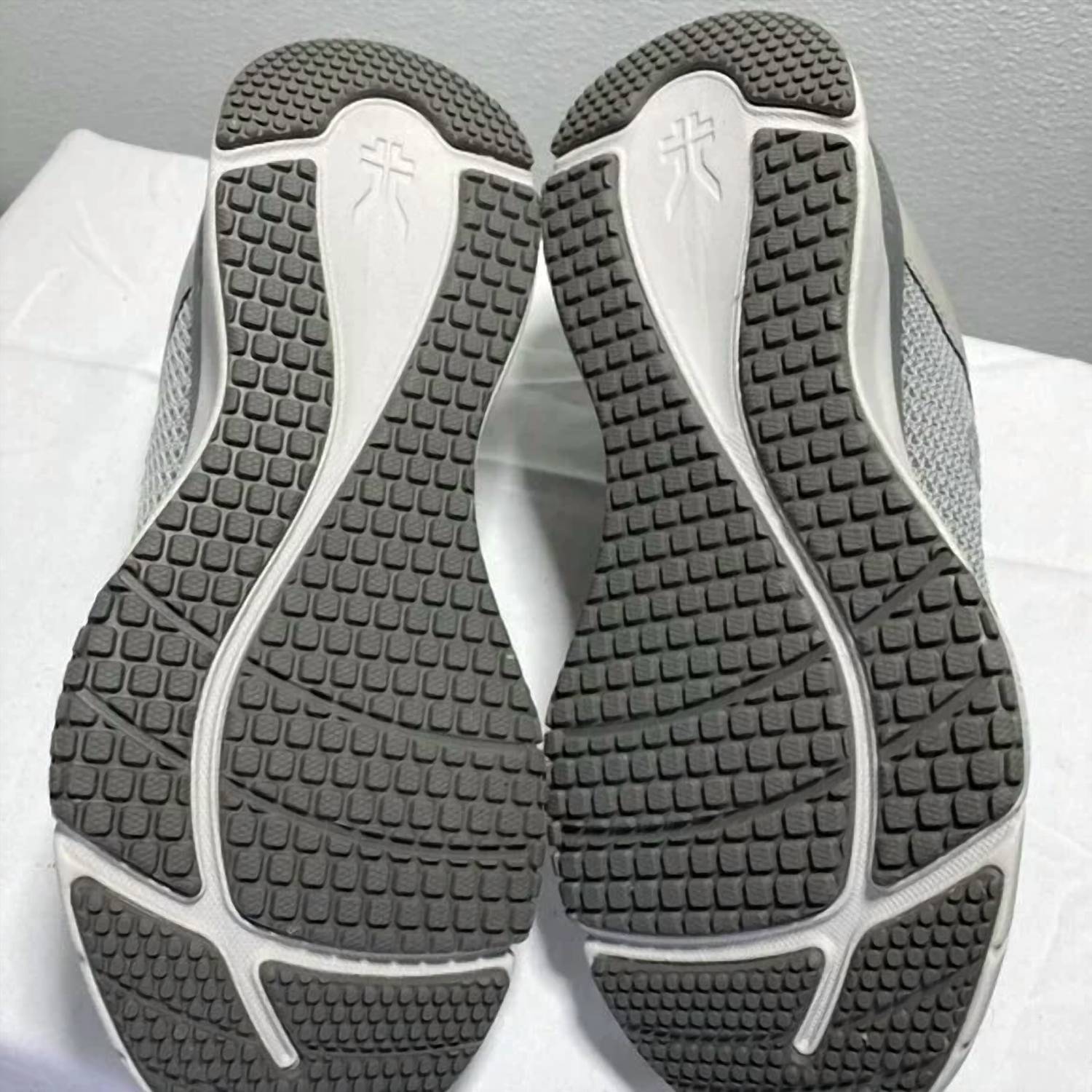 Kuru - Men's Quantum Sneakers