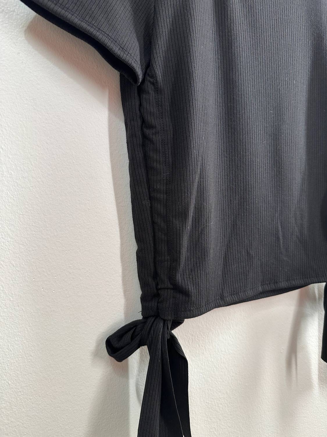 Labiz Fashion - Sadie Side Tie Tee