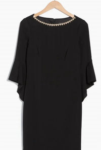 Vince Camuto - Scuba Crepe Jewel Collar Sheath Dress