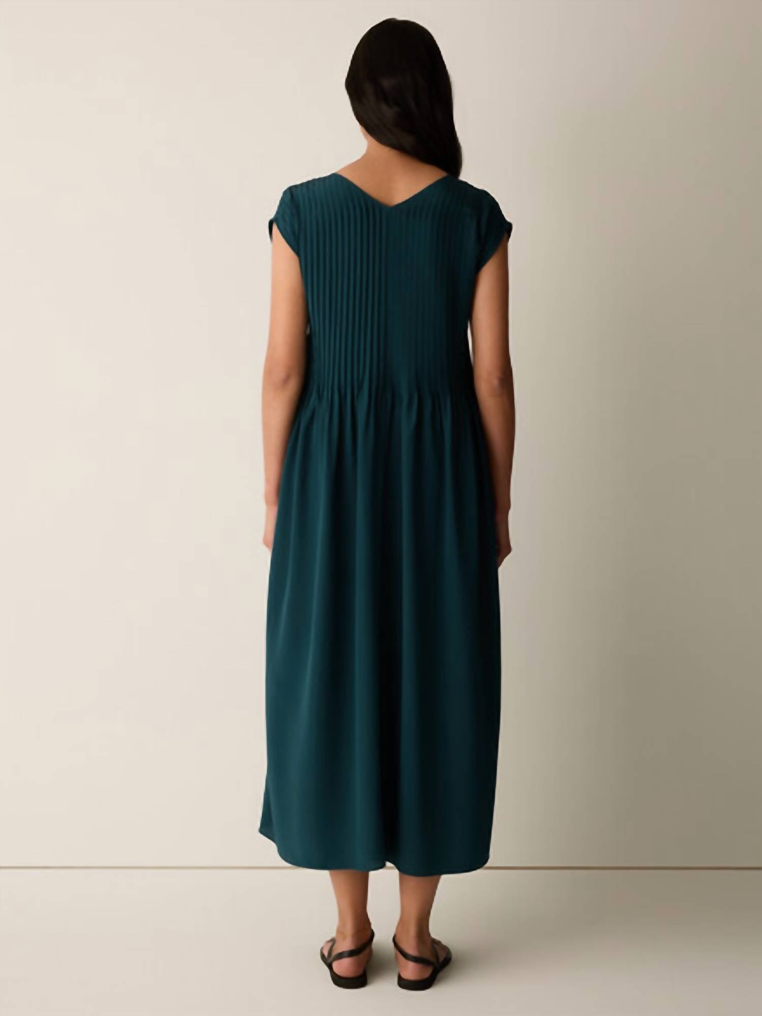Eileen Fisher - V-Neck Pintuck Dress