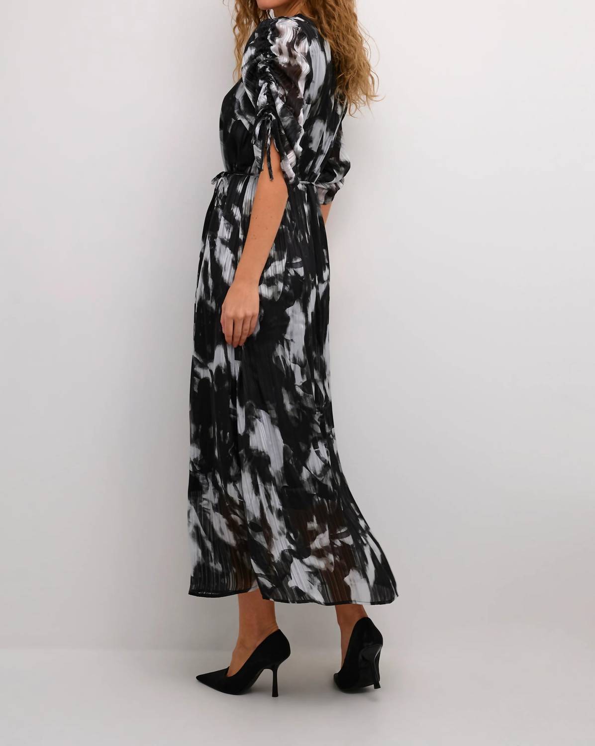 Kaffe - Kalifa Chiffon Half Sleeves Midi Dress