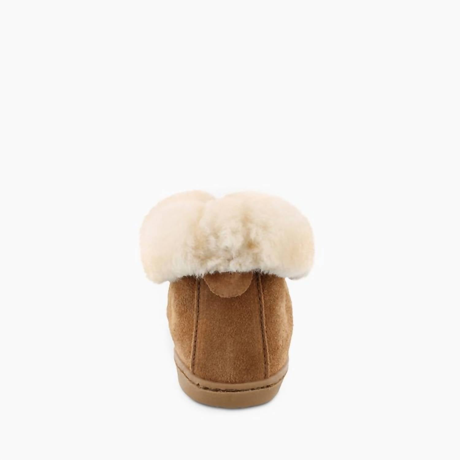 Minnetonka - Women's Sheepskin Wide Ankle Moccasin Boot
