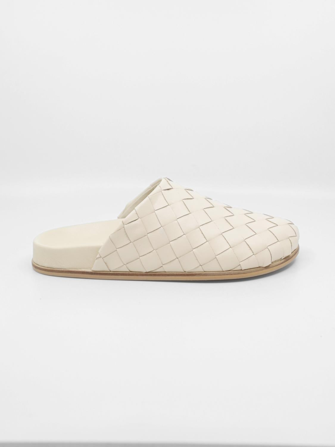 INTENTIONALLY BLANK Women's Aggie Slip On Mules in cream - women's shoe