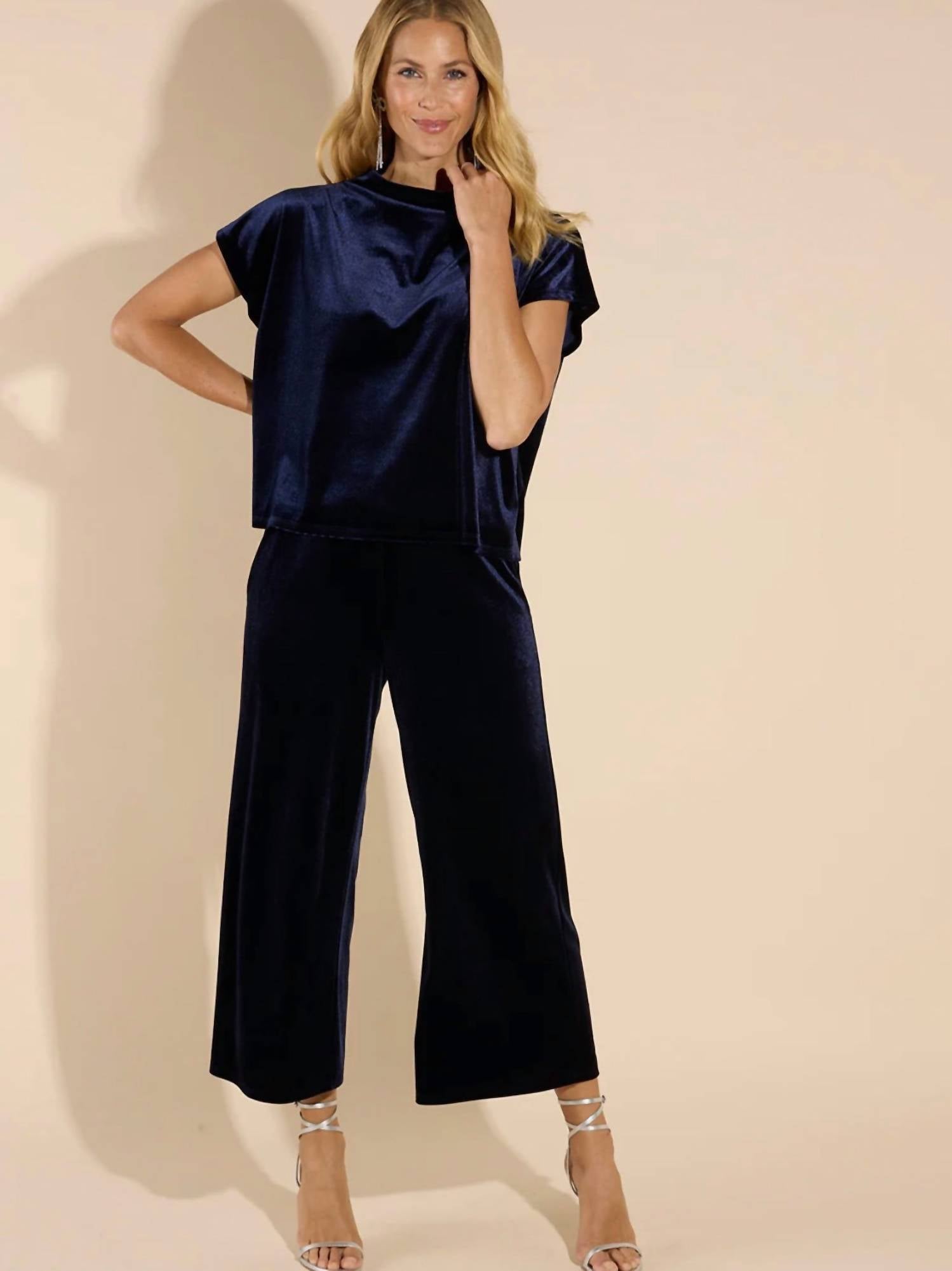 Jude Connally - Tillie Stretch Velvet Top