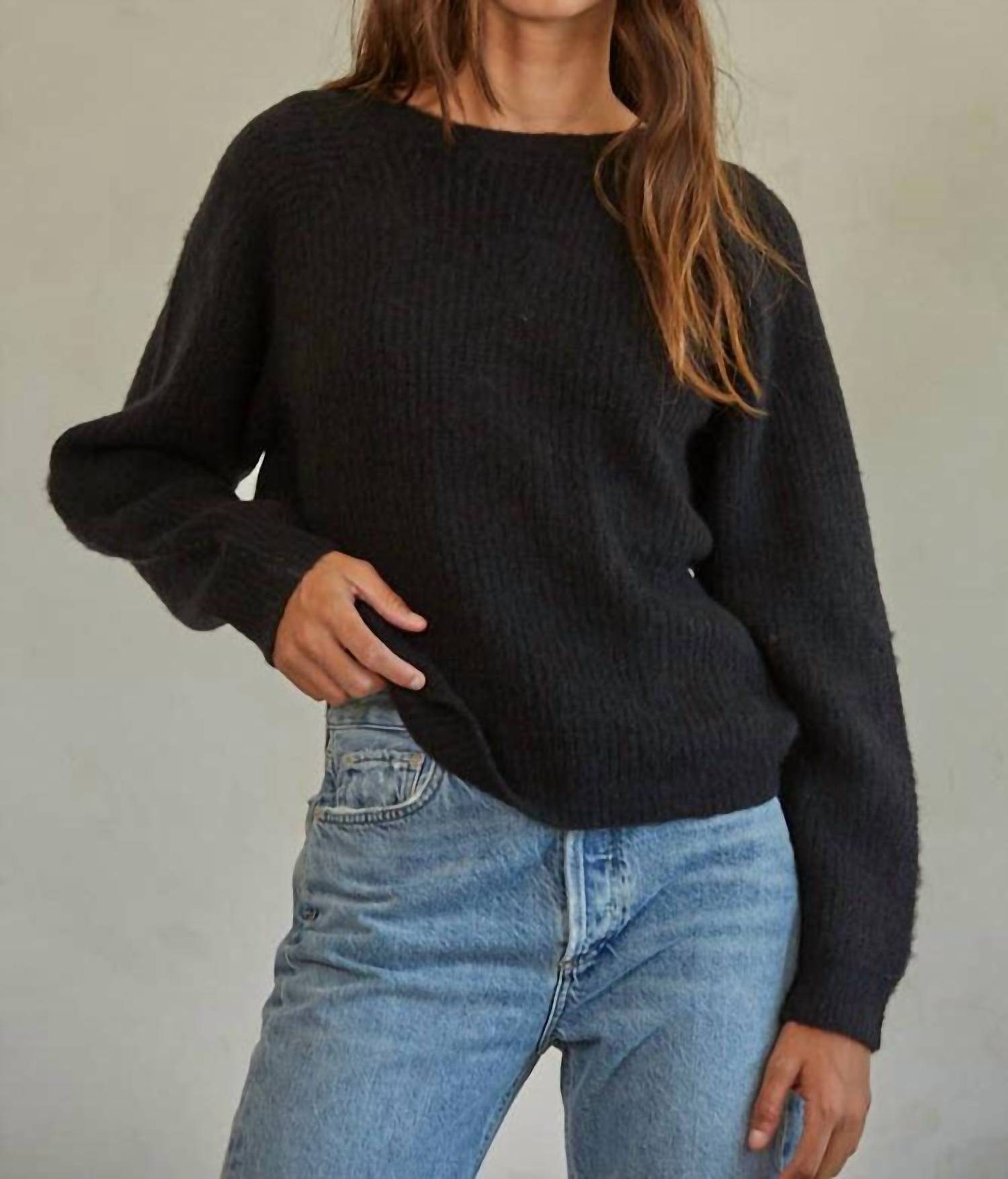 By Together - Belle Dia Round Neck Sweater