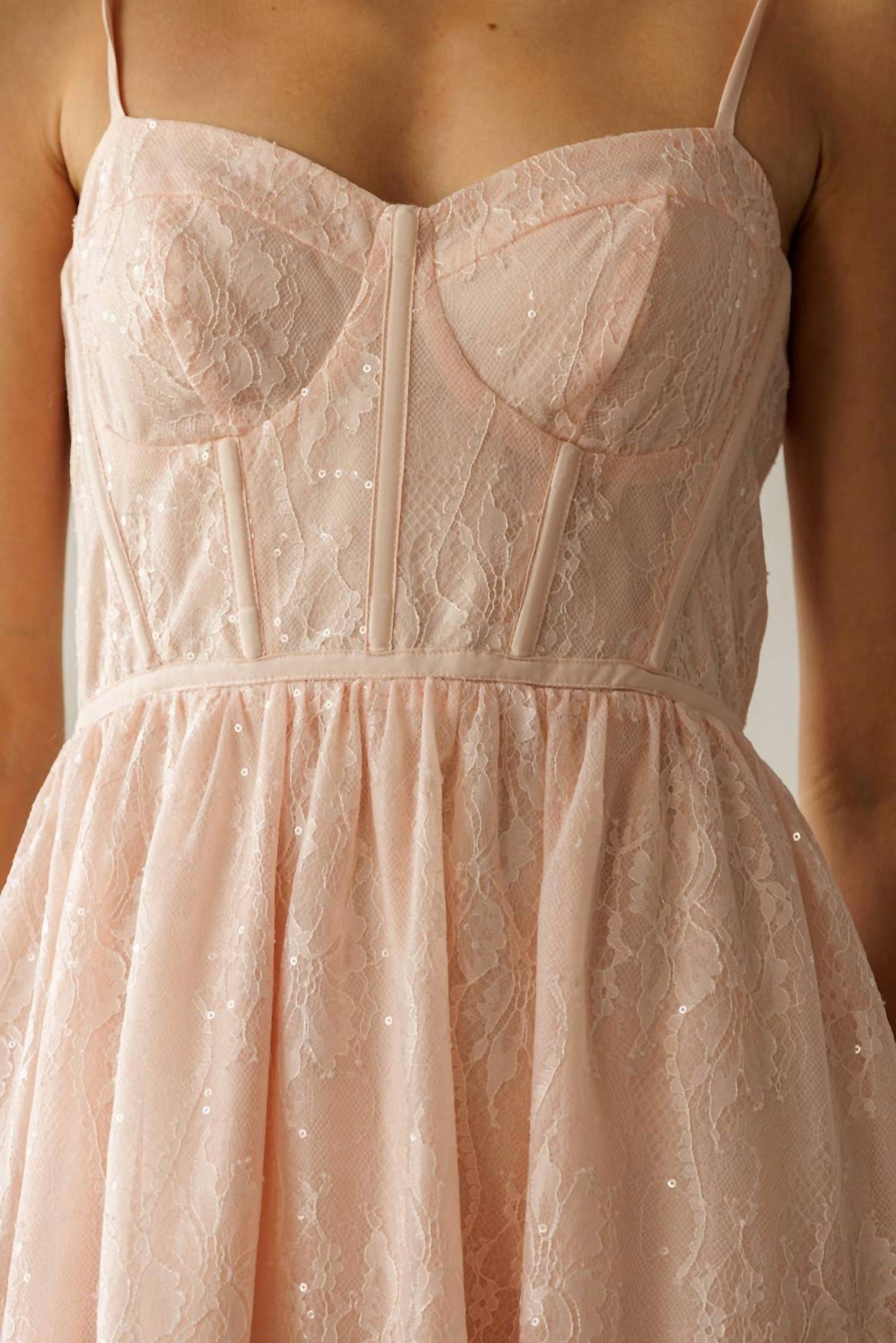 Storia - Lace Midi Dress