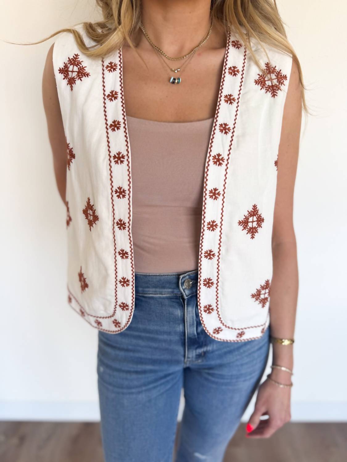 Sadie & Sage - Kyleigh Embroidered Vest