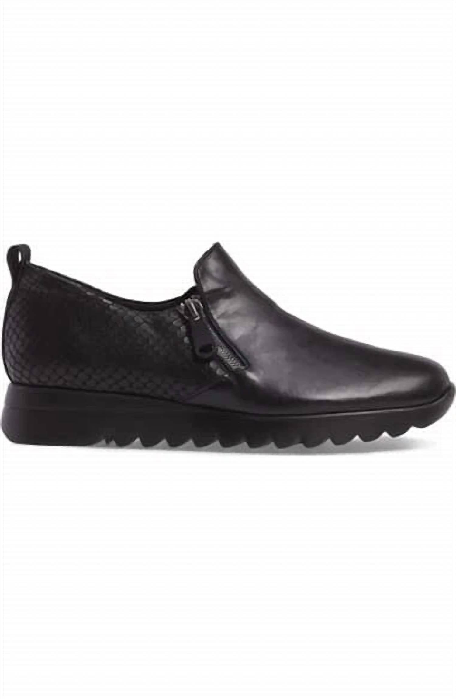 Munro Women's Kit Side Zipper Loafer in black leather viper - women's flats