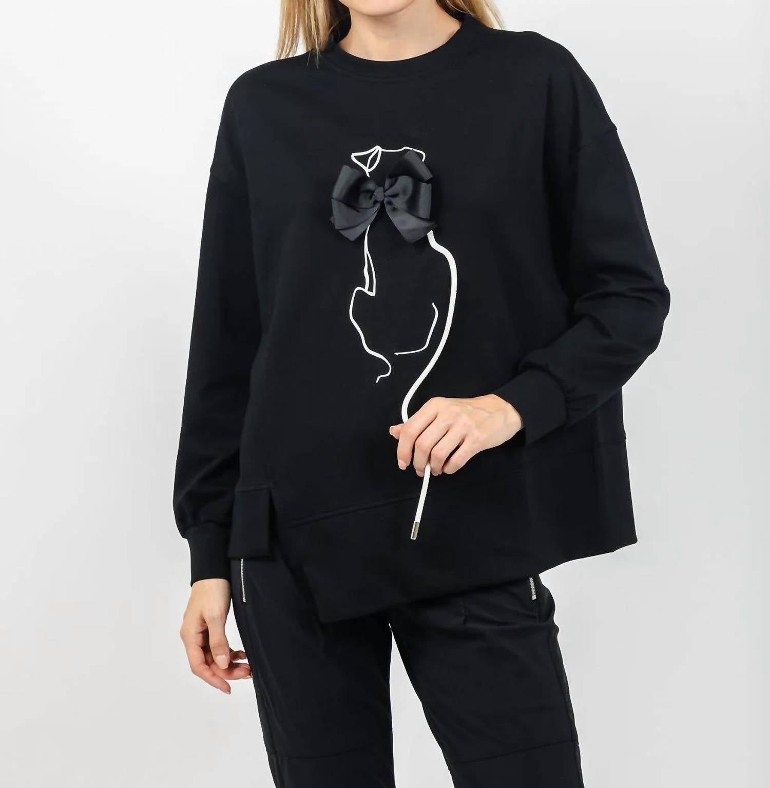 Terra - Line Art Crew Neck Sweater