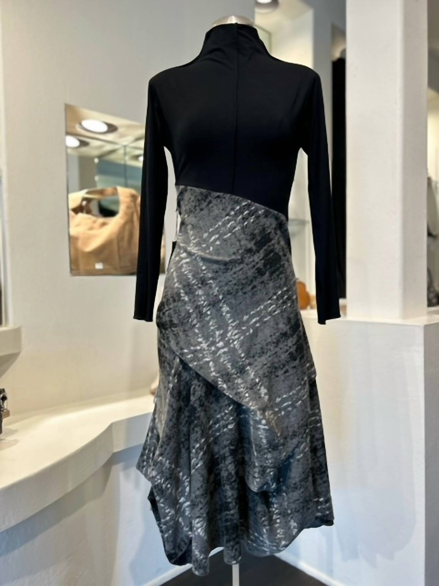 GUIDELINE SKIRT