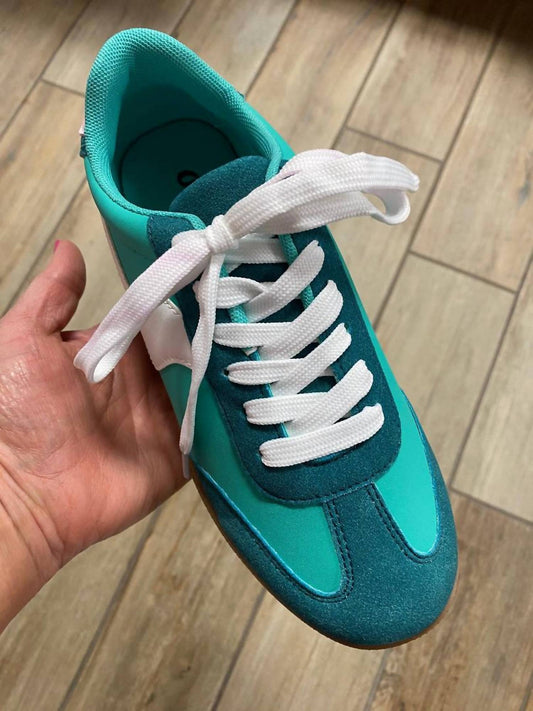 Outwoods - Women's Great-1 Sneakers