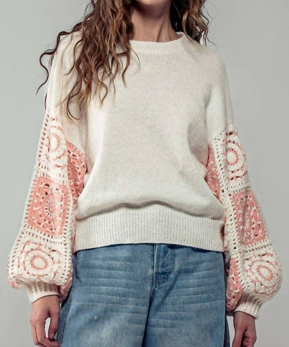 Urban Daizy - Quilt Blocked Sleeve Crewneck Sweater