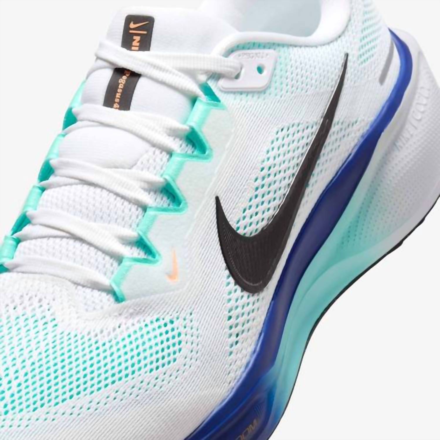 Nike - Men's Air Zoom Pegasus Road Running Shoes