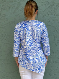 Lulu-B - Asymmetrical Scoopneck Top