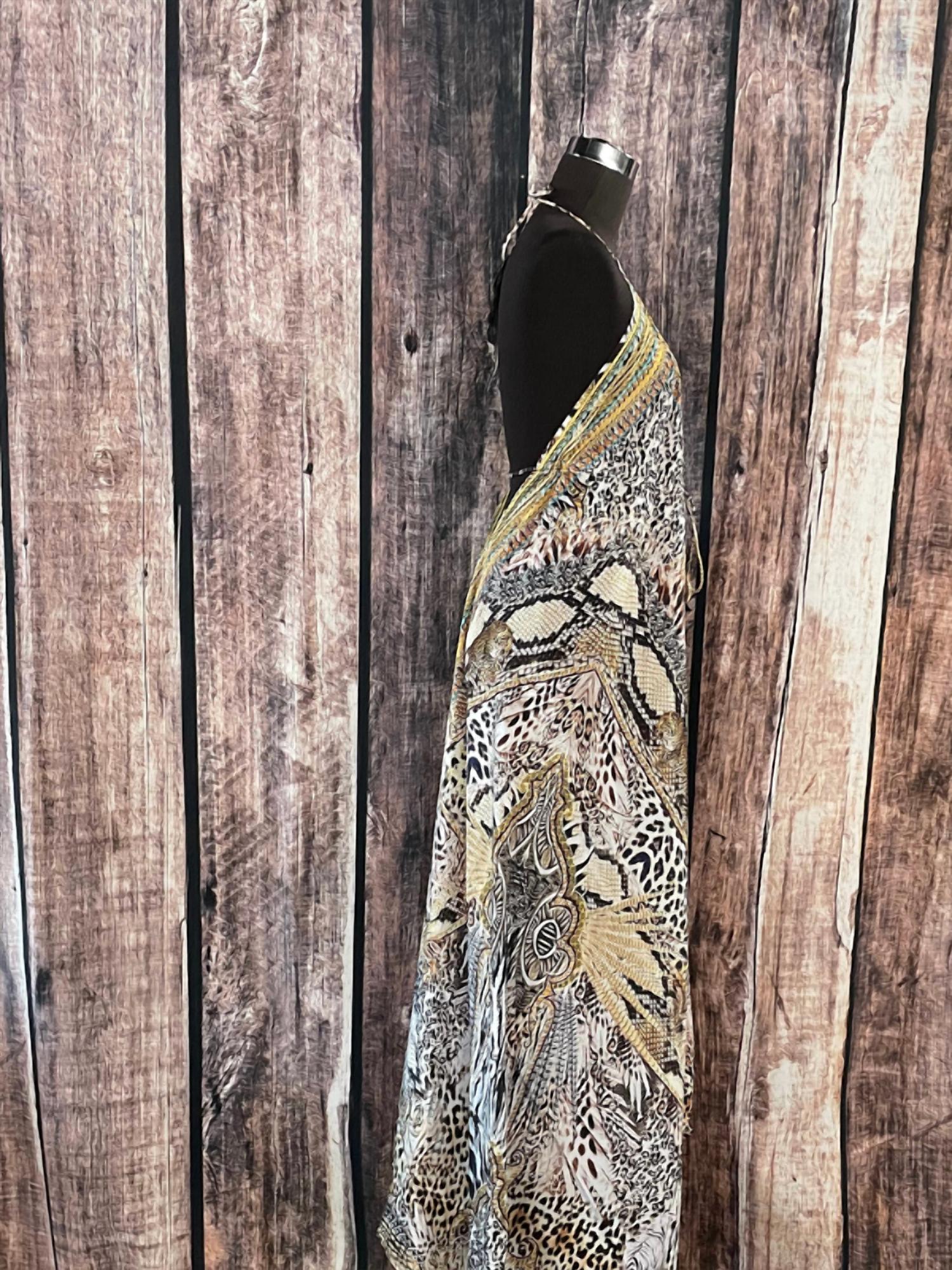 HIPPIE BACKLESS HALTER MAXI DRESS