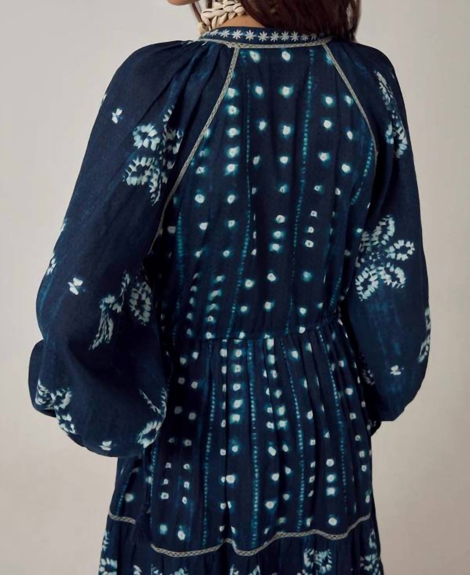 Maison Hotel - Kumo Long Sleeve Buttons Down Dress