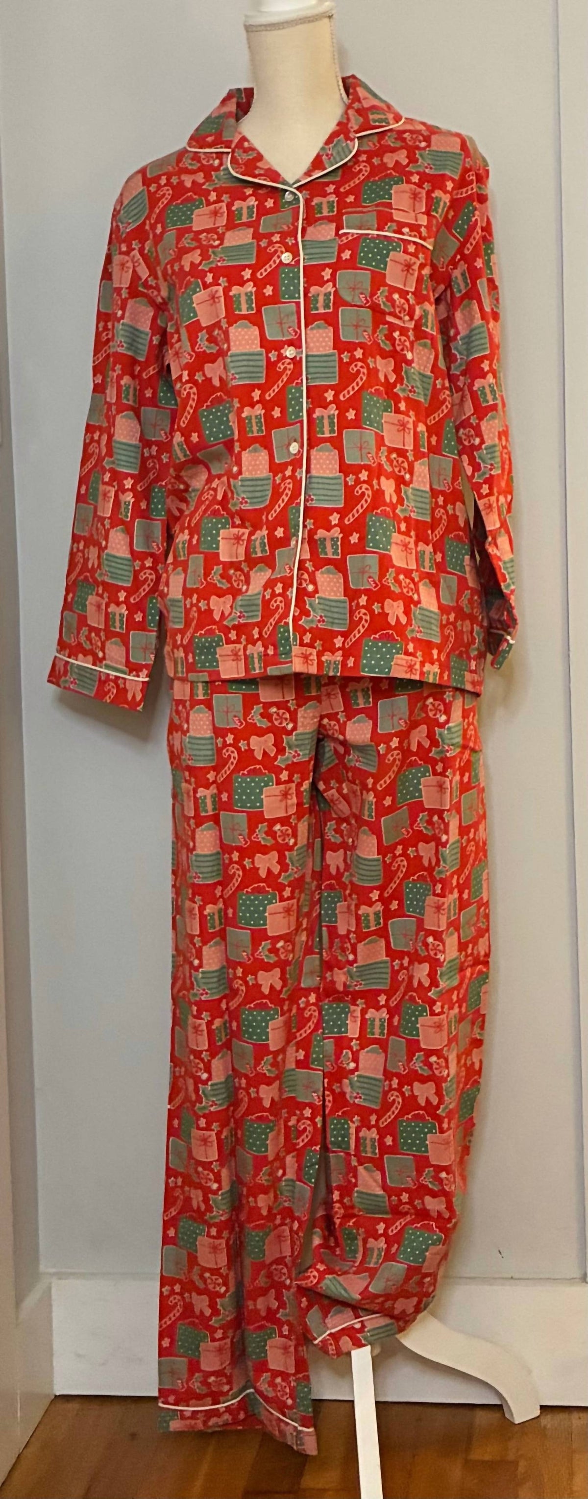 The Mahogany Store - Women's Flannel Pajama Set