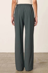 vanessabruno Cliff Pants in algue - women's pants - detail view