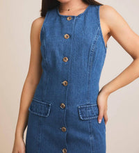Gilli - Shawnee Sleeveless Button Down Dress