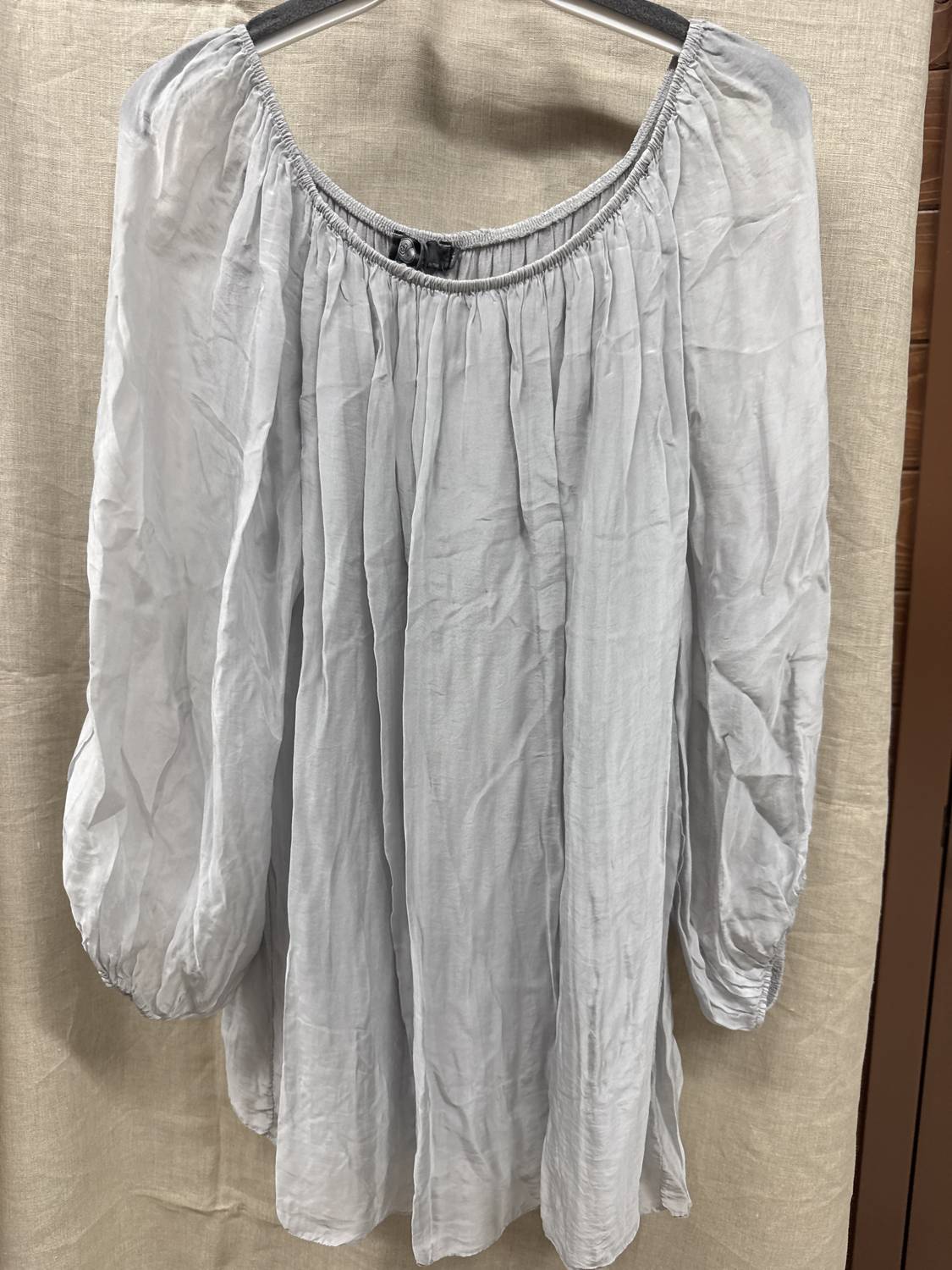 Made In Italy - Women's Off The Shoulder Silk Top