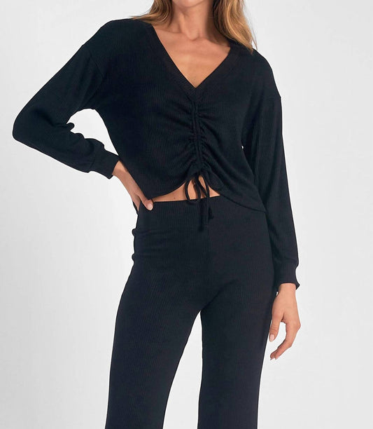 Elan - V-Neck Long Sleeve Top