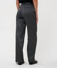 ESQUALO Shimmer Crinkle Trouser in grey - women's pants - detail view