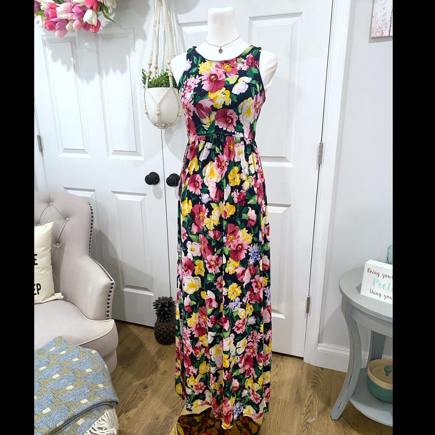 Beeson River - Garden Flower Floral Slit Maxi Dress