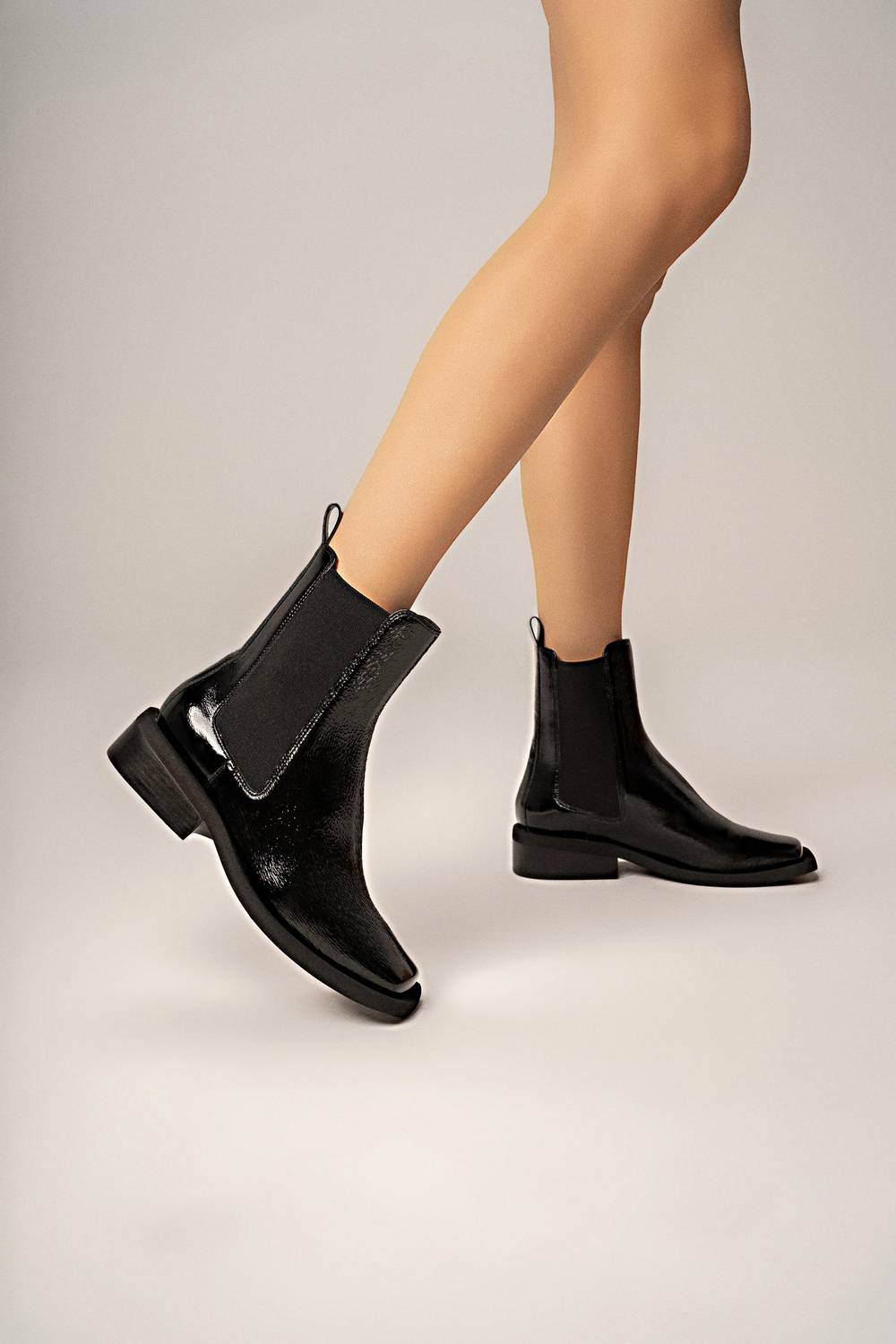 Carrano - Women's Urban Edge Patent Leather Boots