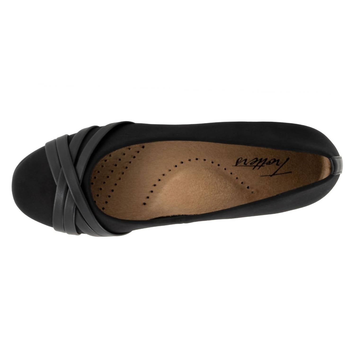 Trotters - Women's Daphne Ballet Flat