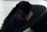 Very G Women's Sweater Slipper in black - women's shoe - detail view