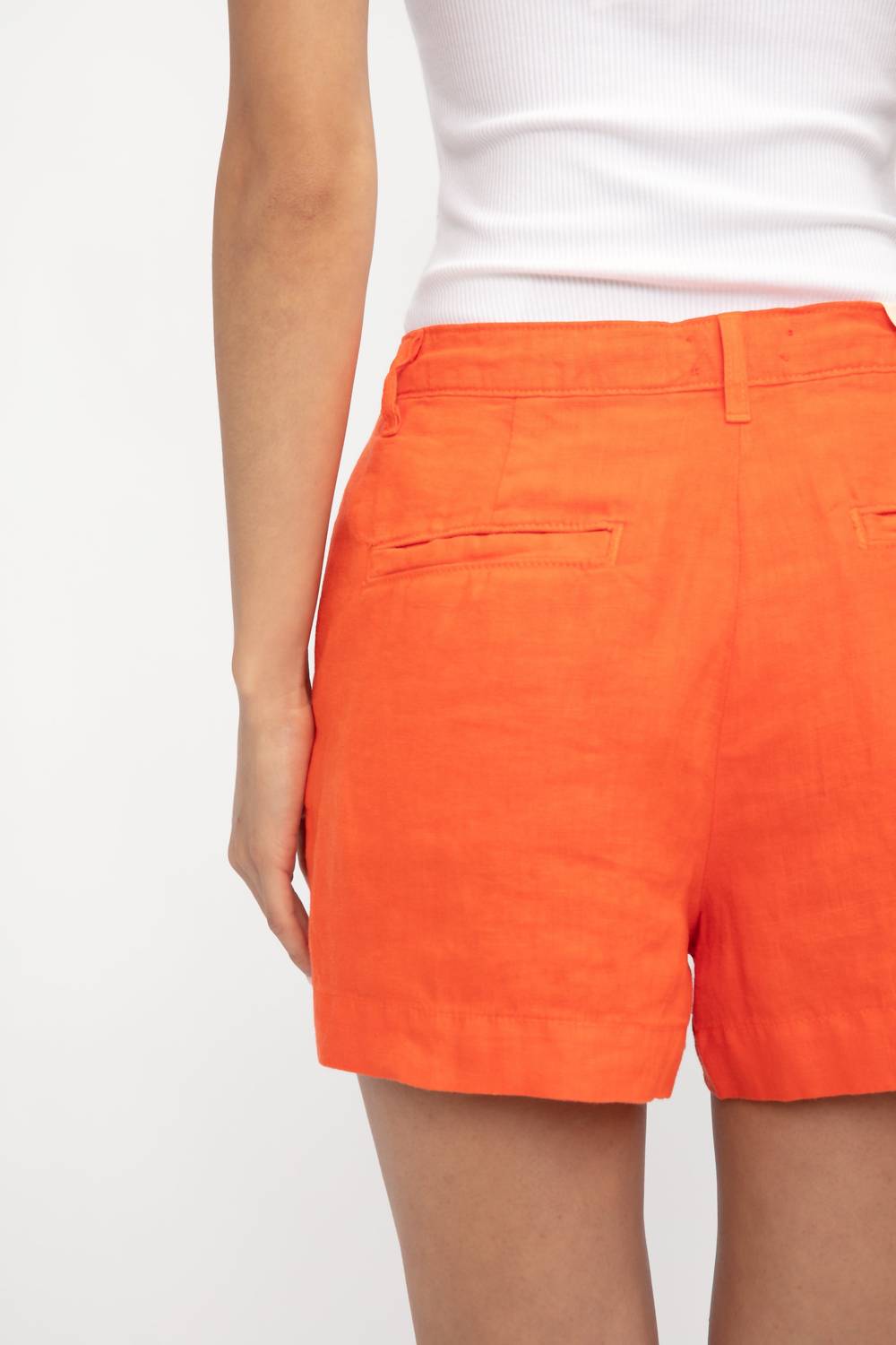 L'Agence - Zahari Pleated Short