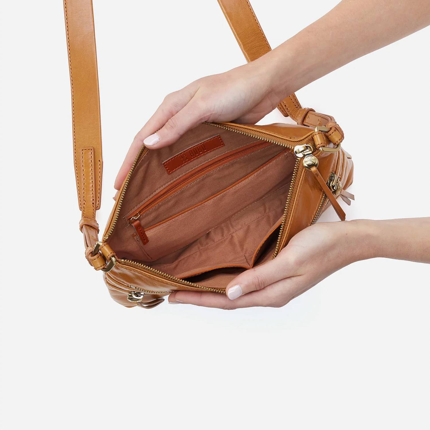 Hobo - Billie Crossbody Bag