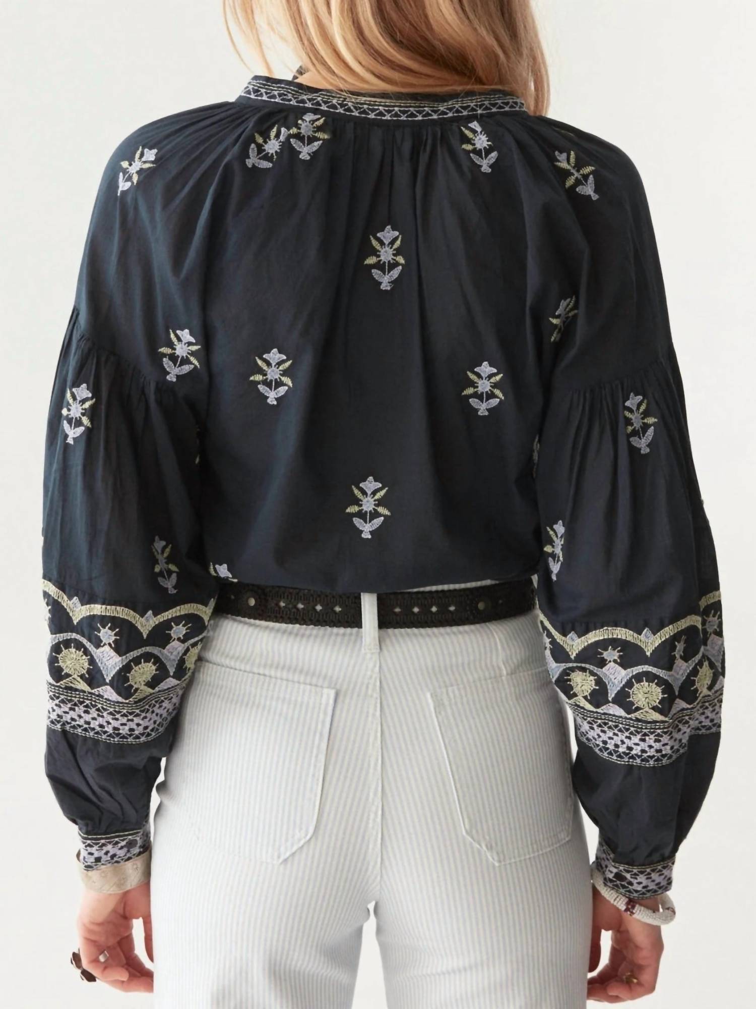 Maison Hotel - Chandra Billowy Sleeves Blouse