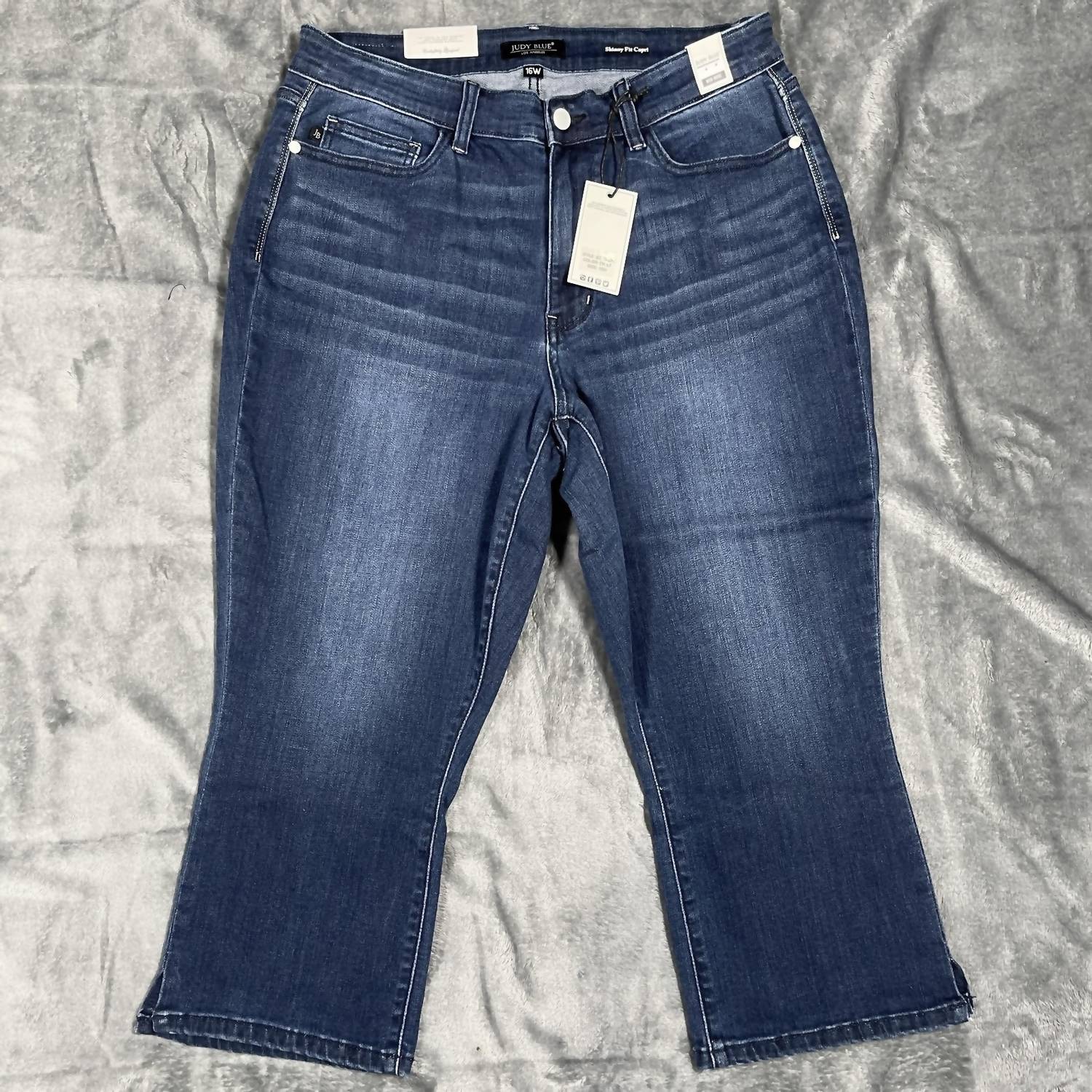 Judy Blue - Women's Midrise Skinny Fit Capri Pants