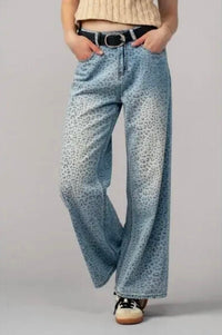 Urban Daizy - Women's Leopard Print Wide Leg Denim Pants